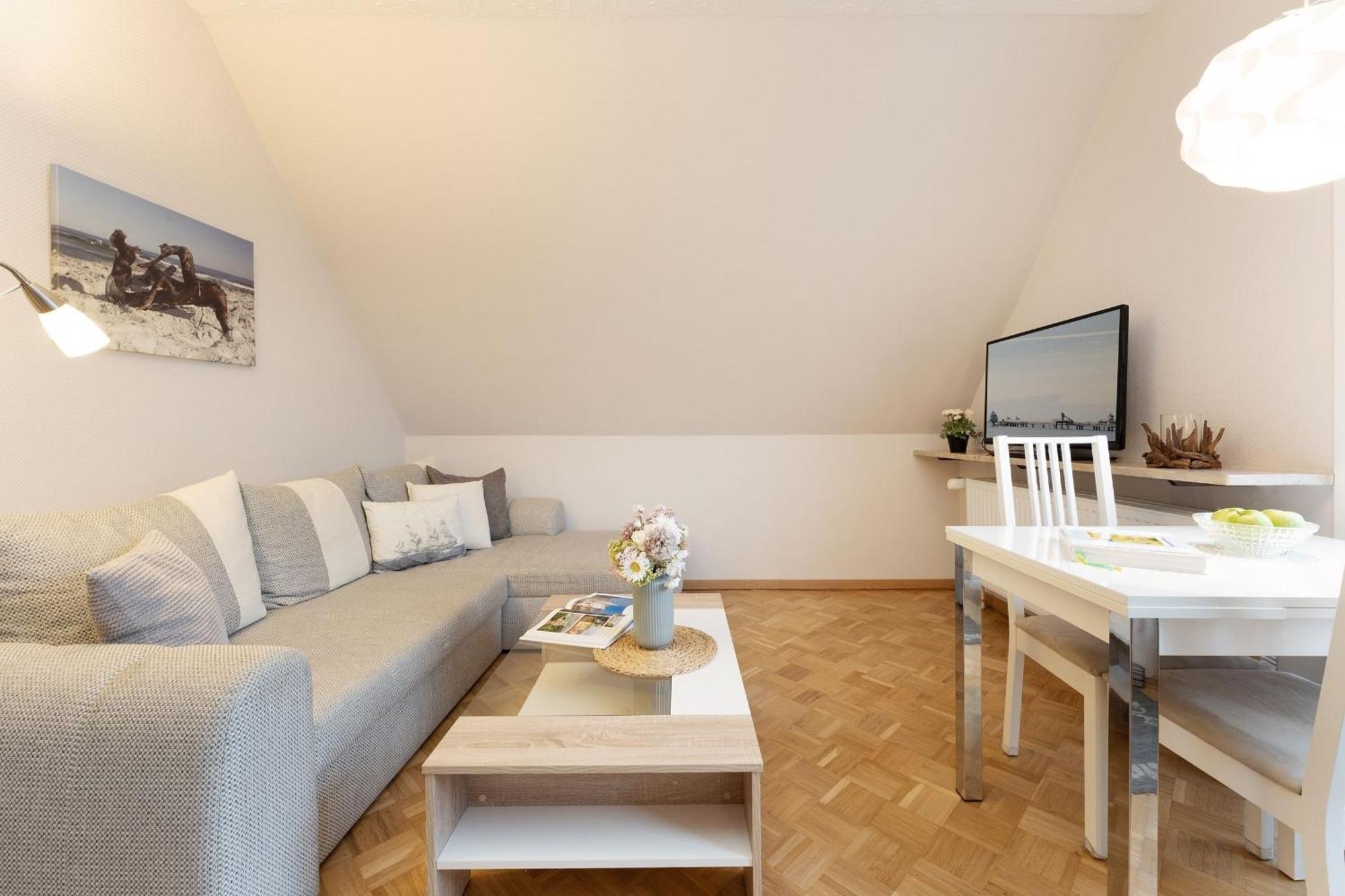 Mittelweg 6 Wohnung 4 그로미츠 외부 사진